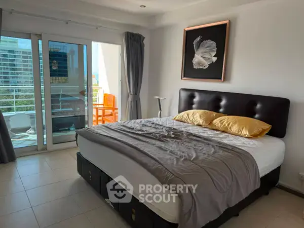 1-BR Condo at Pattaya Hill Resort close to Phratamnak — photo 5