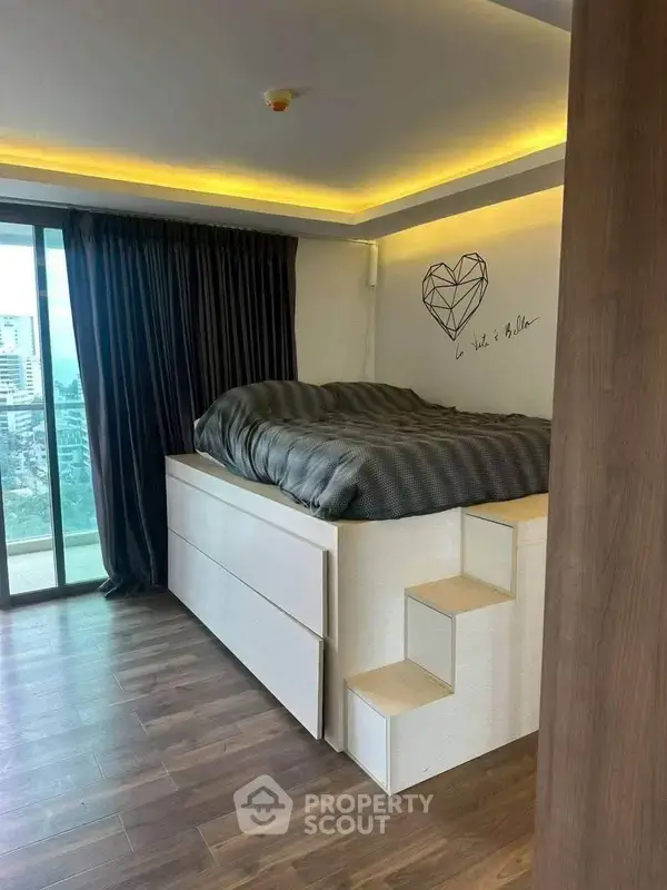 Studio Condo at The Peak Towers close to Phratamnak — photo 5