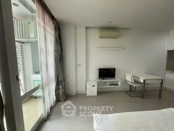 Studio Condo at T.c. Green Rama 9 near MRT Phra Ram 9 — photo 7