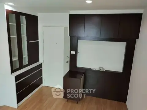 2-BR Condo at Lumpini Ville On Nut – Phatthanakan in Prawet — photo 2