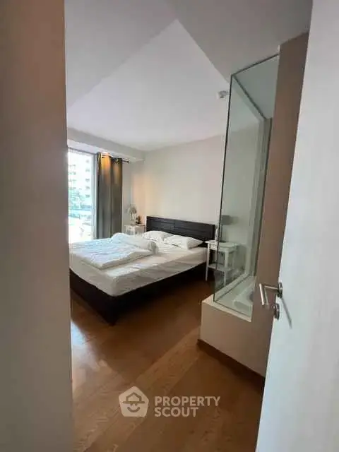1-BR Condo at Via 31 near MRT Sukhumvit — photo 3