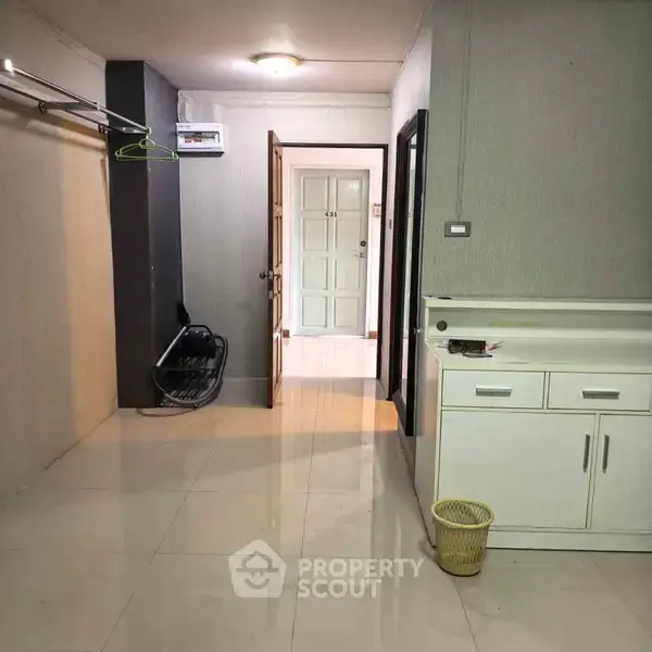 1-BR Condo at Hill Side Condominium 3 close to Nimmanhaemin — photo 2