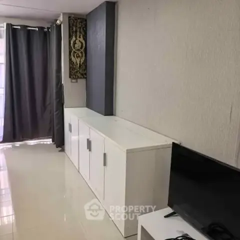 1-BR Condo at Hill Side Condominium 3 close to Nimmanhaemin — photo 3