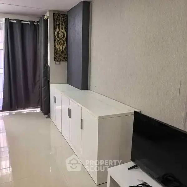 1-BR Condo at Hill Side Condominium 3 close to Nimmanhaemin — photo 3