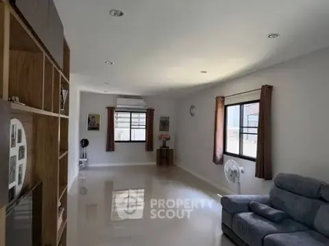 4-BR House in Si Phum — photo 2