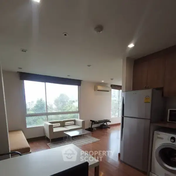 1-BR Condo at Tree Condo Sukhumvit 42 Condominium near BTS Phra Khanong — photo 2