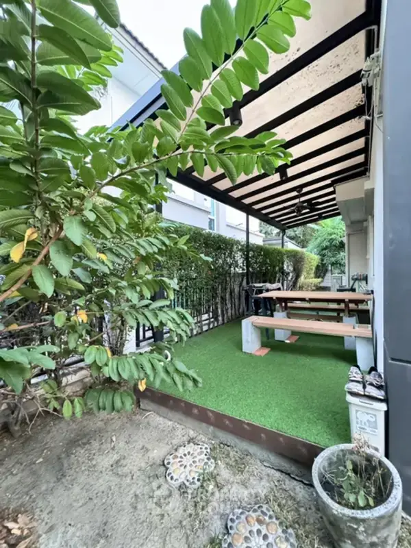3-BR House at Centro Ramindra 109 in Bang Chan — photo 4