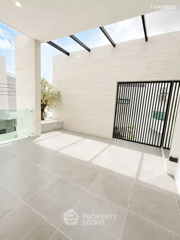 5-BR Villa at THAMBER Private Pool Villa - By SpacePerfect close to Huai Yai — ภาพ 5