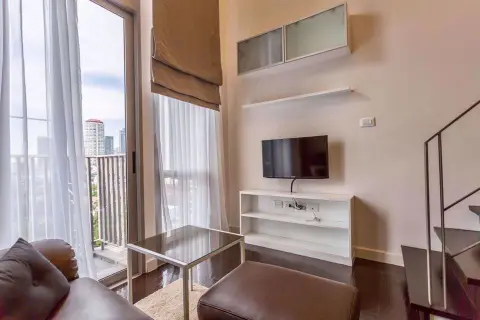 Duplex in Khlong Toei, Bangkok, Thailand 1 bedroom — photo 2