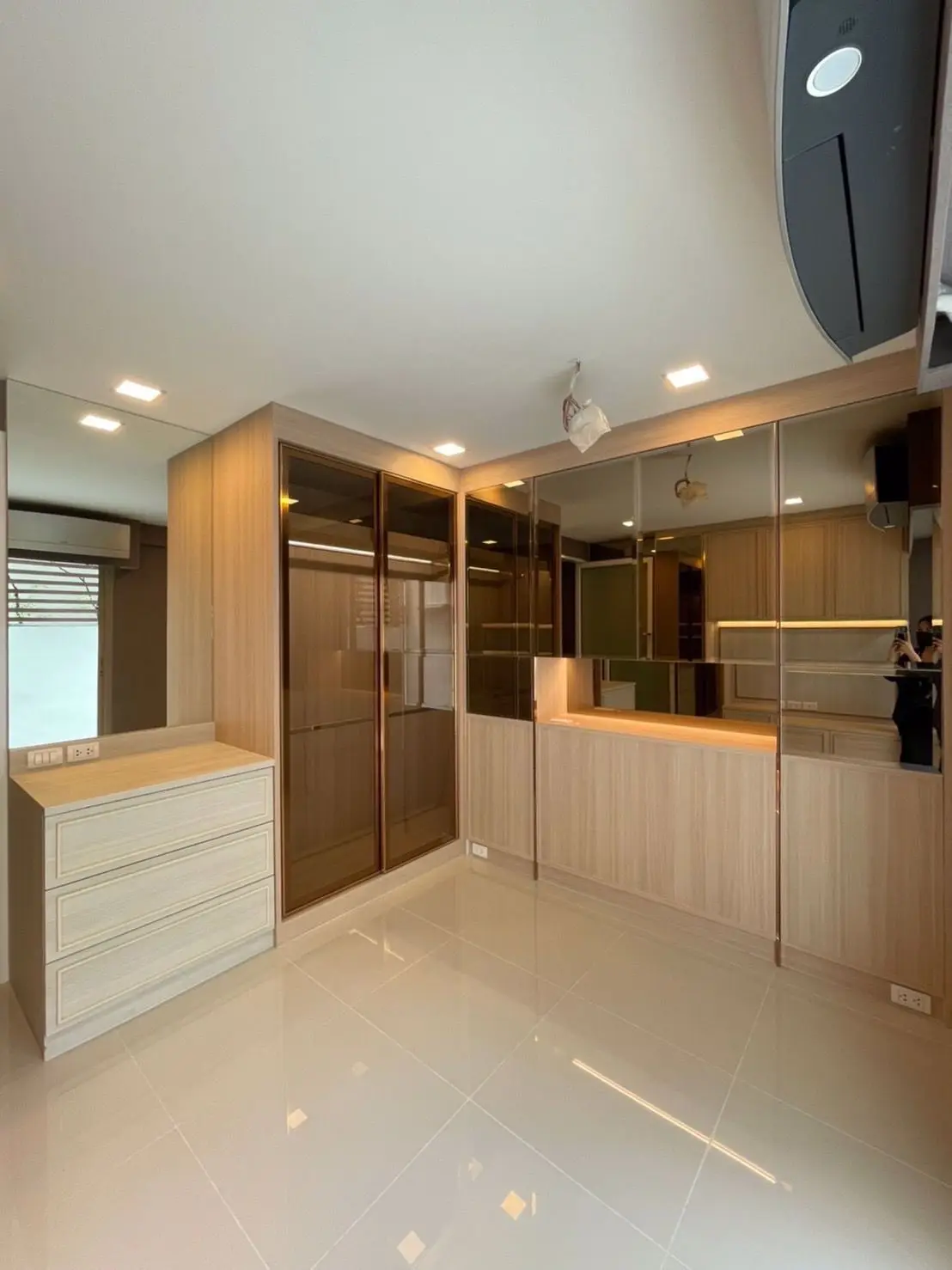 Duplex in Khlong Toei, Bangkok, Thailand 3 bedrooms — фото 8
