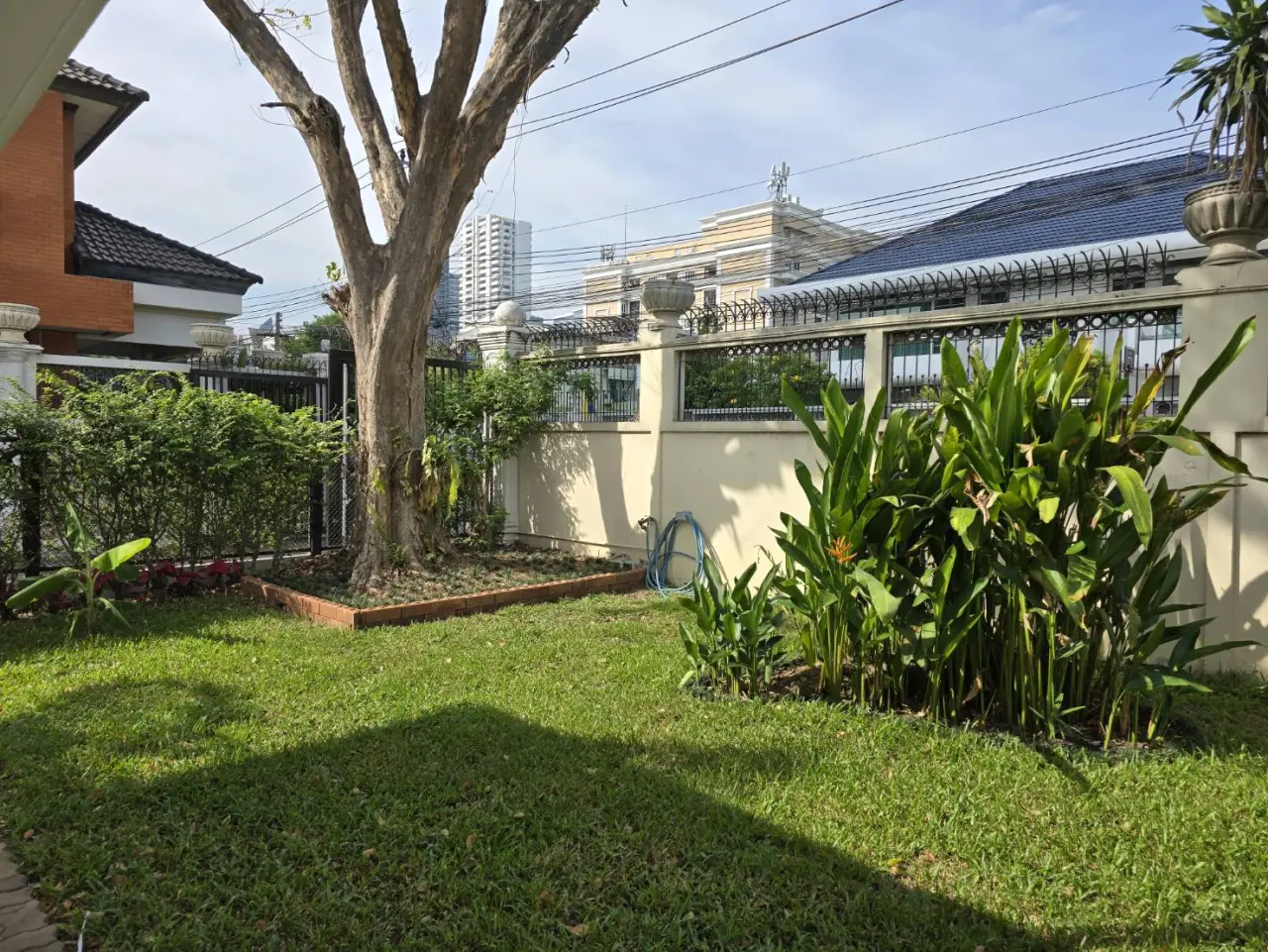 Land in Bangkok, Thailand 600 sq.m. — ภาพ 2