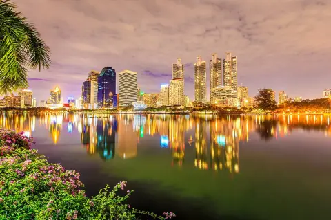 Land in Bangkok, Thailand — 照片 5