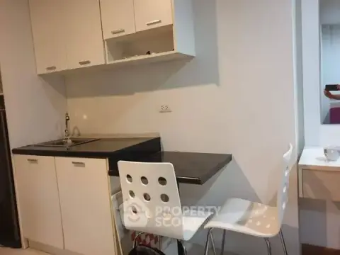 1-BR Condo at Sirin Residence Condo Pattanakarn near ARL Ramkhamhaeng — photo 4