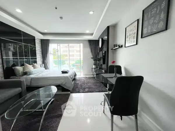 1-BR Condo at Cosy Beach View close to Phratamnak