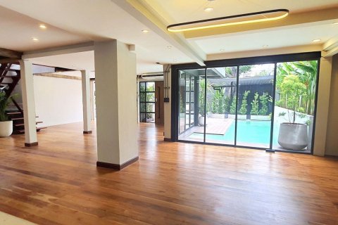 House in Suan Luang, Bangkok, Thailand 7 bedrooms № 47745