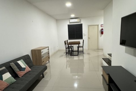 Townhouse in Chiang Mai, Thailand 3 bedrooms № 205598