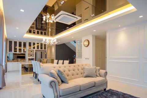 House in Bang Bon, Bangkok, Thailand 4 bedrooms № 47595