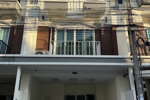 Townhouse in Phuket, Thailand 4 bedrooms № 139559