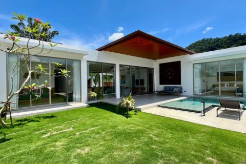 Villa in Krabi, Thailand 4 bedrooms № 124807