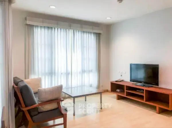 2-BR Condo at Citi Smart Sukhumvit 18 near BTS Asok