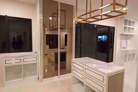 House in Prawet, Bangkok, Thailand 4 bedrooms № 54343