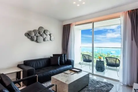 Condo in Pattaya, Thailand, 2 bedrooms in Amari Residence