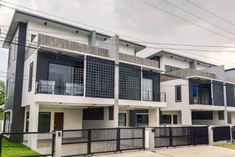 Townhouse in Chiang Mai, Thailand 18 bedrooms № 160115
