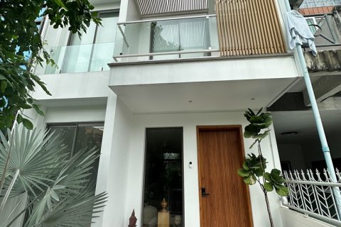 Townhouse in Bangkok, Thailand 4 bedrooms № 70325