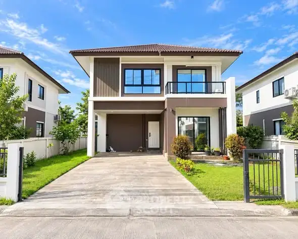 4-BR House at Karnkanok Ville 18 in San Phak Wan