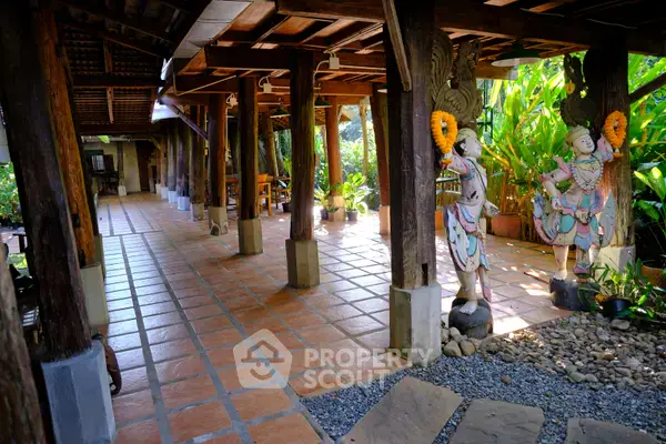 8-BR House close to Grandcanyonchiangmai