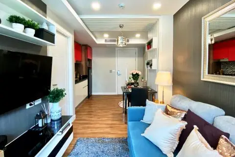 Condo in Pattaya, Thailand, 2 bedrooms in Dusit Grand Park