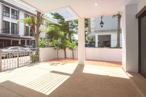 House in Suan Luang, Bangkok, Thailand 3 bedrooms № 48097