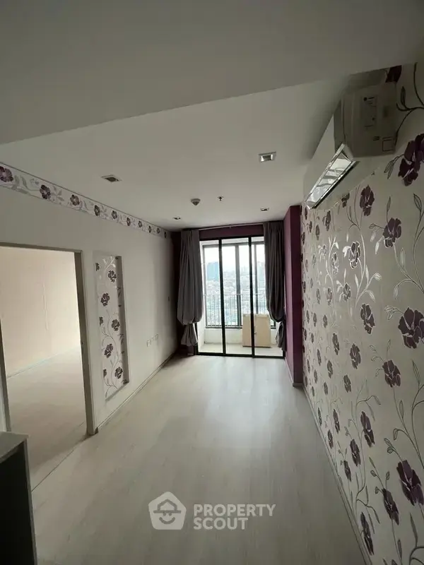 1-BR Condo at Ideo Mobi Sathorn near BTS Krung Thon Buri