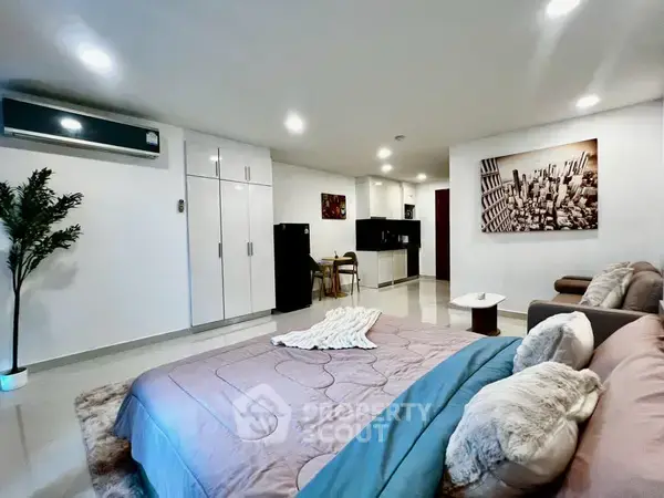 Club Royal Condominiums