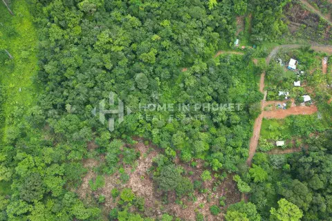 Land in Ban Ratsada, Thailand