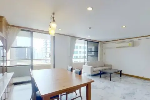 Condo in Bangkok, Thailand, 2 bedrooms in Asoke Towers