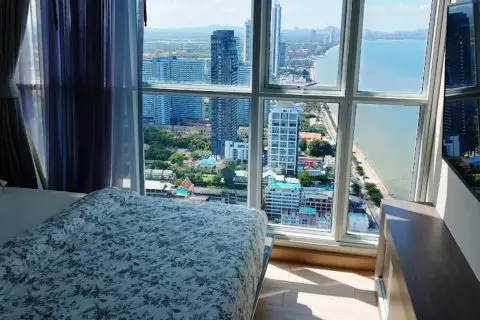 Condo in Pattaya, Thailand, 2 bedrooms in Cetus Beachfront