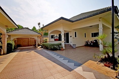 House in Pattaya, Thailand 2 bedrooms № 9218