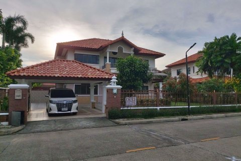 House in Lat Krabang, Bangkok, Thailand 3 bedrooms № 48151