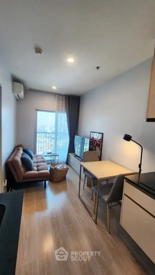 Noble Revolve Ratchada 2