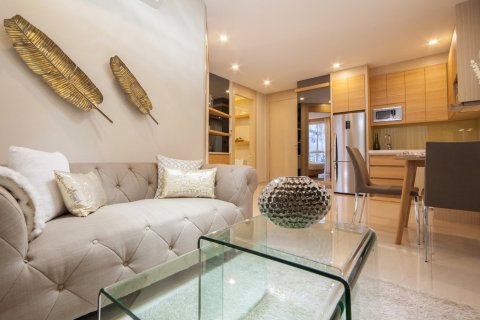 Condo in Pattaya, Thailand, 1 bedroom in MARINA GOLDEN BAY PATTAYA
№ 10084