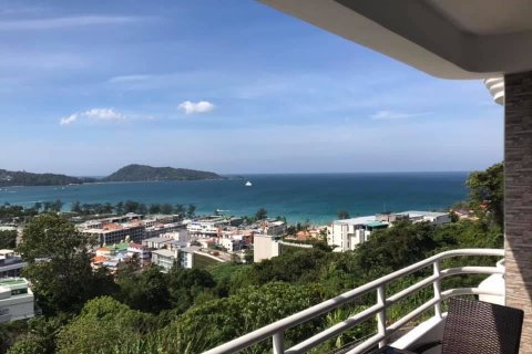 Townhouse in Kathu, Thailand 4 bedrooms № 137990