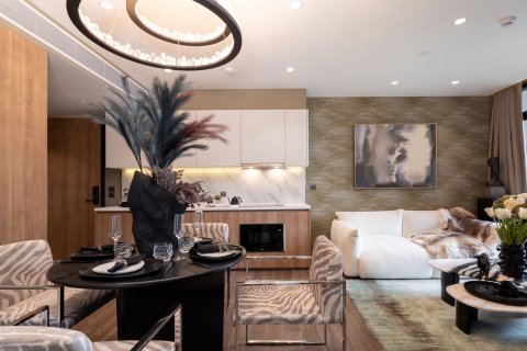 Condo in Bangkok, Thailand, 2 bedrooms in Muniq Sukhumvit 23 № 9639