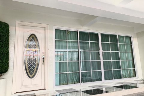 Townhouse in Bangkok, Thailand 4 bedrooms № 66516