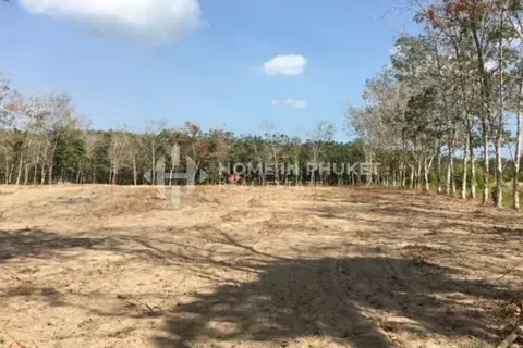 Land in Mai Khao, Thailand