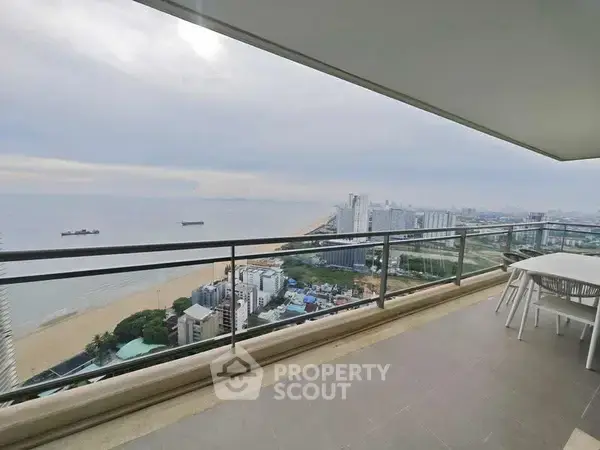 2-BR Condo at Reflection Jomtien Beach Pattaya close to Pattaya