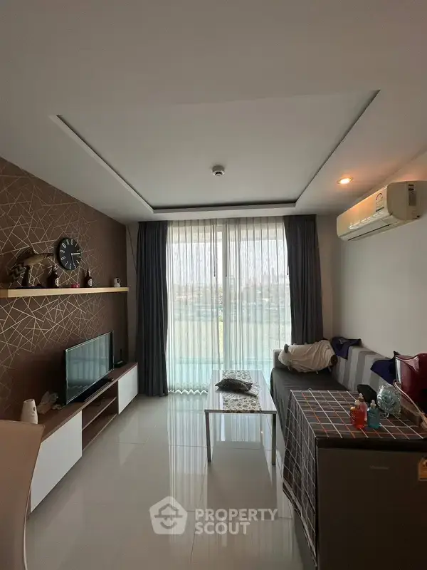 1-BR Condo at Amazon Residence Pattaya Condominiums close to Pattaya