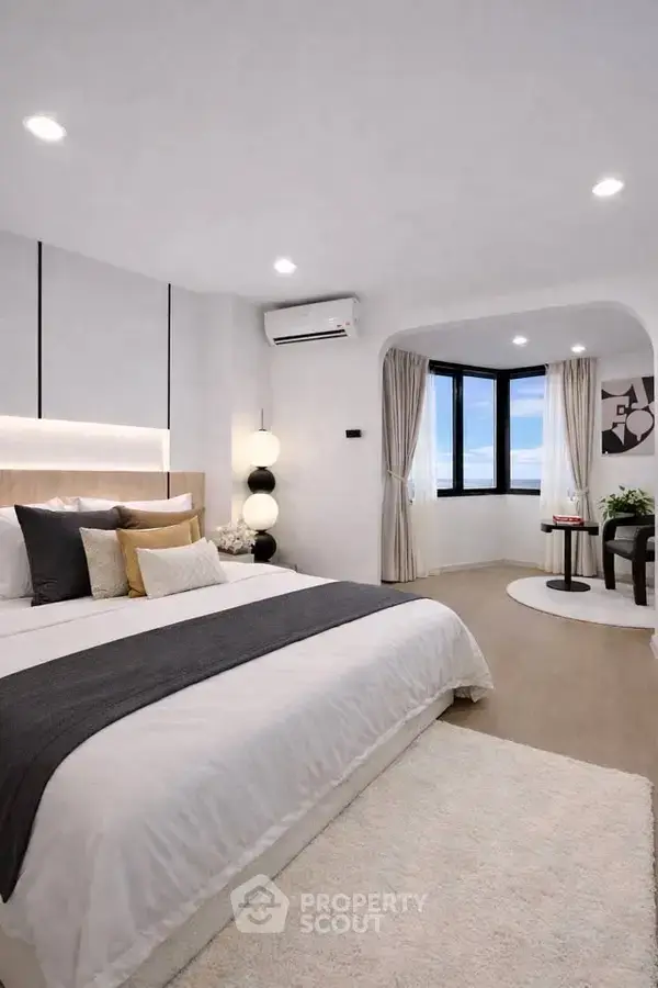 1-BR Condo at One Plus Huaykaew in Chang Phueak