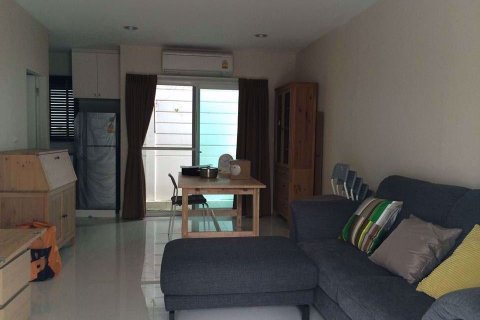 House in Saphan Sung, Bangkok, Thailand 3 bedrooms № 63626