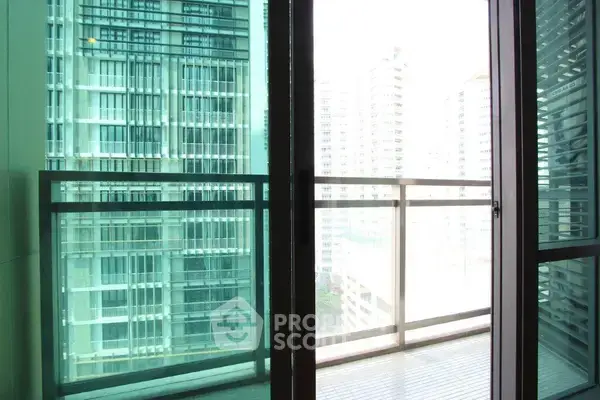 Bright Sukhumvit 24 Condominium